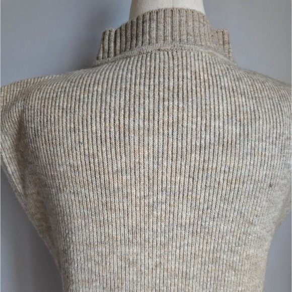 LOFT Beige Mock Neck Wool Ribbed Sleeveless Sweater Vest One Size Large Preppy - Picture 8 of 11